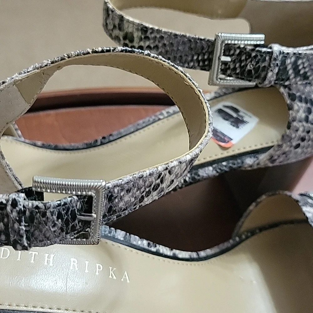 Judith Ripka Grey Snakeskin Leather Sandle Size 9.5 M - Picture 7 of 13